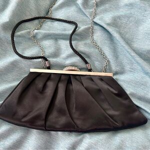 La Regale Black Clutch with Silver Shoulder Strap